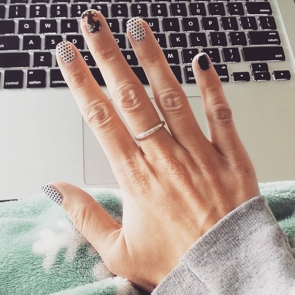 ➕ (2) Partial Full Sheets Good Vibes Jamberry Nail Wraps - Picture 9 of 12